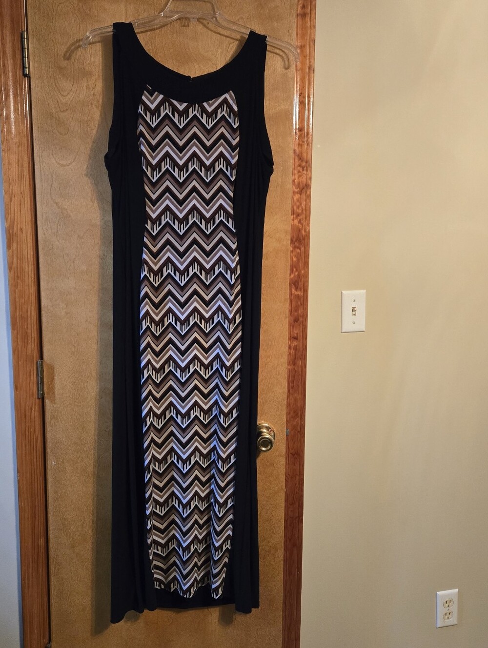 Dress Barn Sleeveless Chevron Maxi Dress - Black, Brown & White